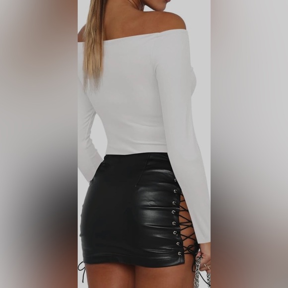 Darong Womens Off The Shoulder Long Sleeve Ruched Bodysuit Tops T Shirt Jumpsuit - Picture 3 of 8